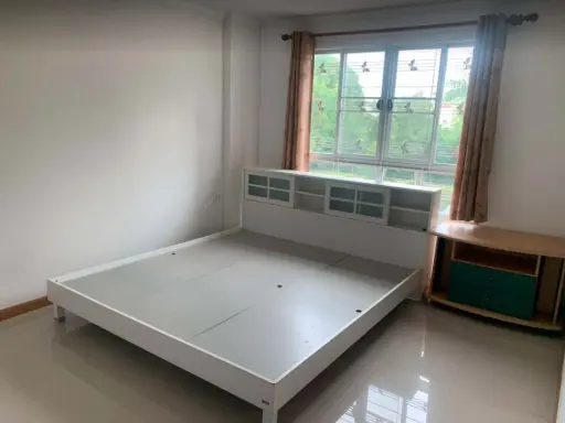 For sale: Lumpini Ville Ramkhamhaeng 26, 2nd floor room, back of the room is next to a very shady tree, spacious area, hurry and reserve now! images