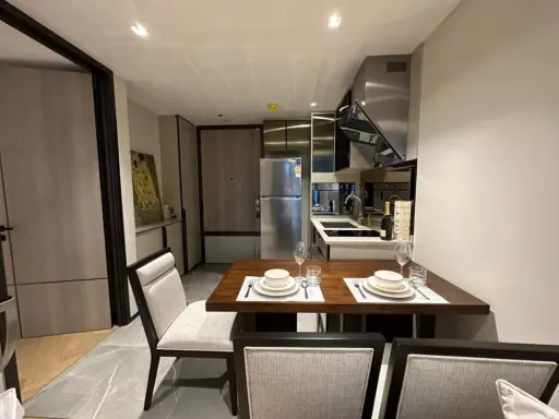 Sell The Reserve Sukhumvit 61, partition room, 1 bedroom, 1 bathroom, decorated very nicely. Good like this, move in now.