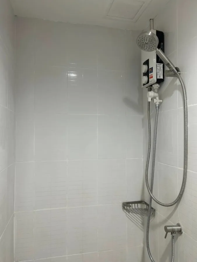 For rent, Lumpini Ville On Nut-Pattanakarn, nice room decorated in white tones. Airy view If interested, reserve now.