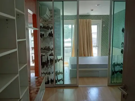 ขาย Serrano Condominium ชั้น 7 ห้องกั้น แต่งครบ น่าอยู่ จองเลย ด่วนๆ