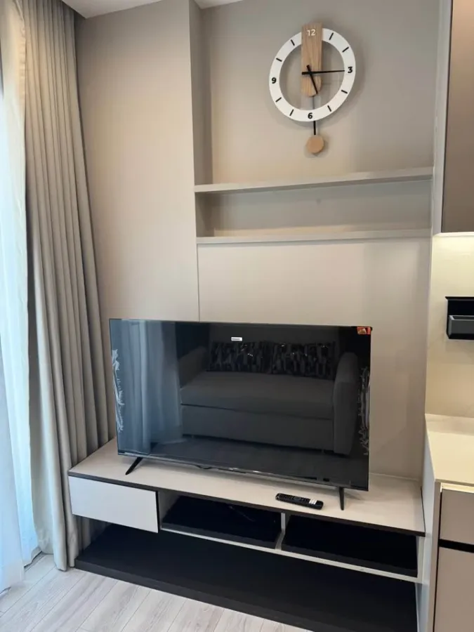 For rent: The Room Phayathai, 17th floor, 29 sq m. Fully furnished. Don't miss out!