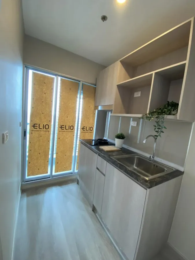For rent Elio Sathorn-Wutthakat, a beautifully decorated room with complete amenities. You must not miss it.