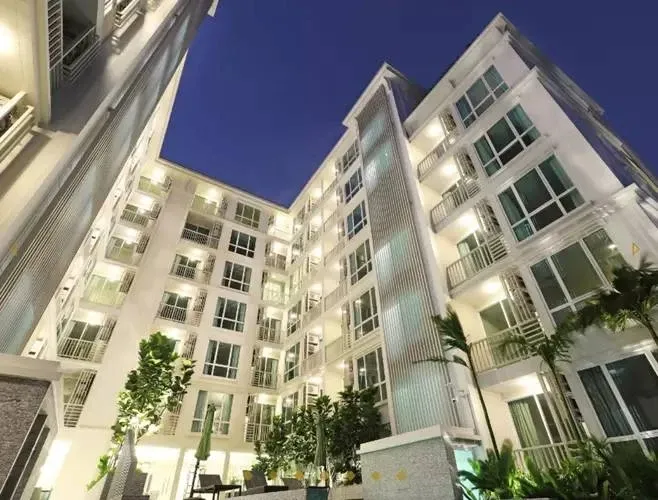 🏢 ให้เช่า เบลส เรสสิเด้นซ์ เอกมัย ห้องมุม ตกแต่ง Build-In พร้อมเครื่องใช้ไฟฟ้า