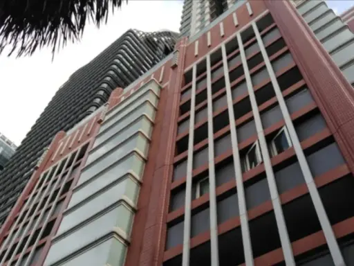 ขายคอนโด Manhattan Chidlom 2 ห้องนอน 2 ห้องน้ำ ราคาอย่างโดน รีบมาจองเลย