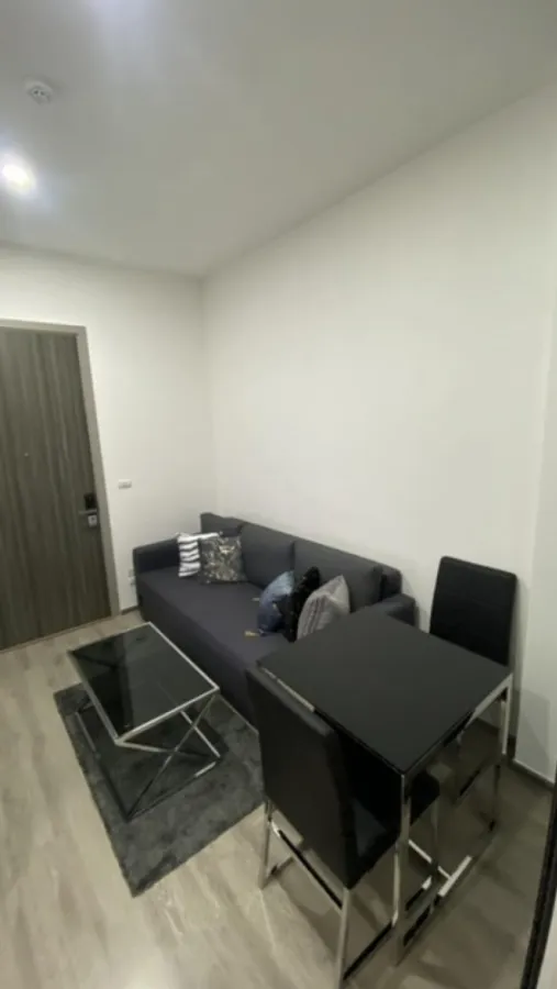 Sold with tenants!! Condo Knightsbridge Prime On Nut, 19th floor, city view, fully furnished, ready to move in. Book now!!