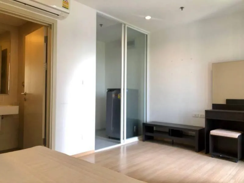 Wow !! ** Condo for rent THE BASE Rama 9-Ramkhamhaeng ** Convenient transportation Ready to move in, the price is very light!
