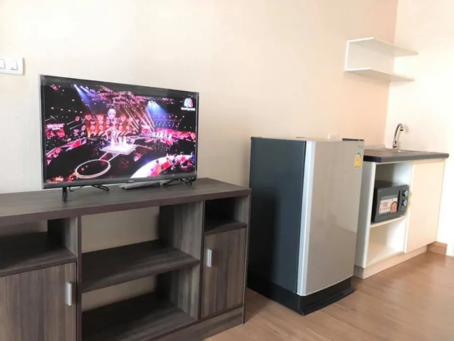 For rent, Plum Condo Phahon Yothin 89, fully furnished room, very livable, high floor, good condition. This price is very worthwhile. Hurry up.