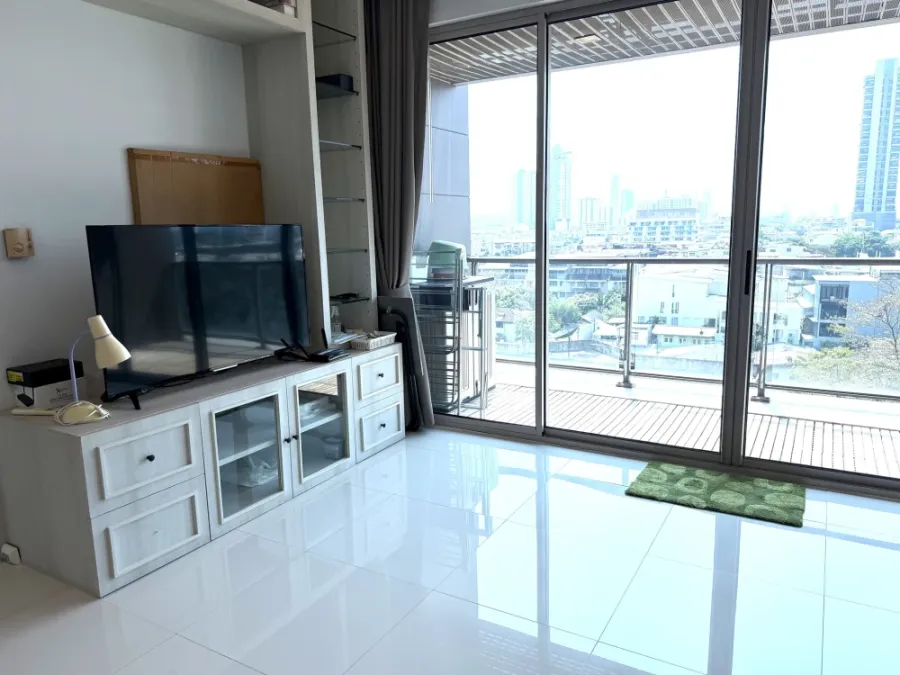 ให้เช่า The Lofts Yennakart ห้องน่าอยู่ กว้างขวาง สิ่งอำนวยความสะดวกพร้อม จองเลย