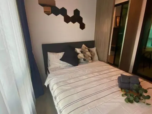 Condo for sale or rent, Notting Hill Sukhumvit 105, view facing outside the project. It has privacy and is nice to live in. Reserve quickly.