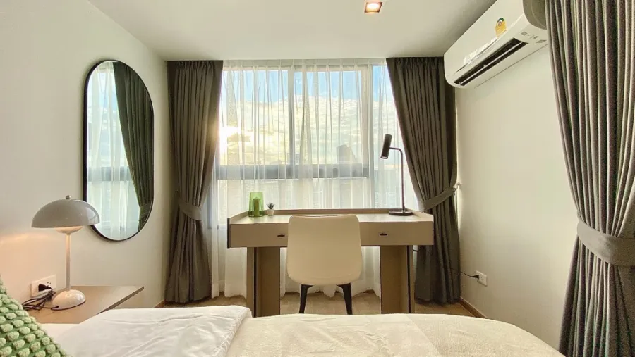 For rent: Ideo Rama 9 - Asoke, 2 bedrooms, 1 bathroom (Duplex), beautifully decorated, stylish, just bring your own luggage and move in.