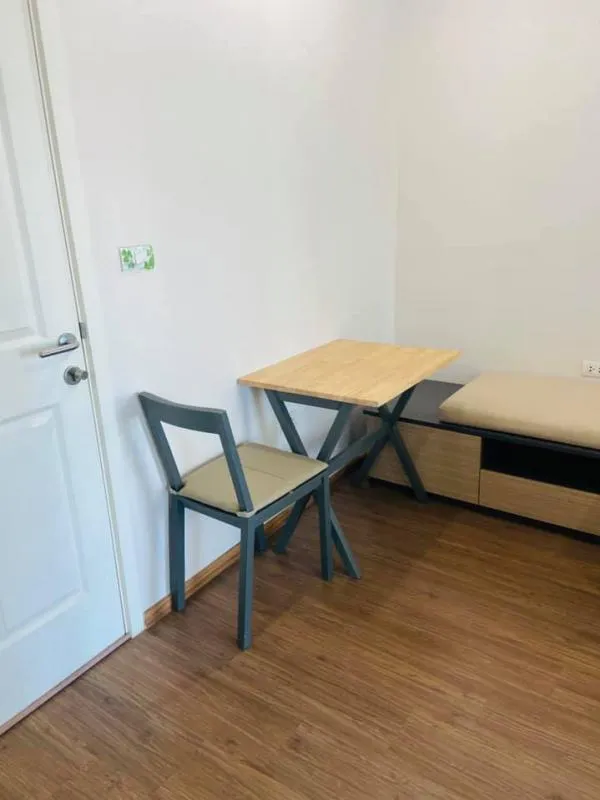 For rent ยู ดีไลท์ แอท ตลาดพลู สเตชั่น ห้องใหม่ ไม่เคยปล่อยเช่าจ้า ราคาดีมาก แถมวิวสระปังๆ จองด่วนๆ