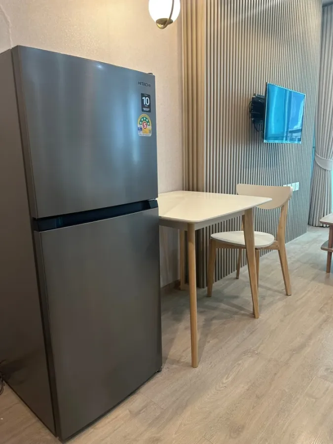 For sale or rent: Ideo Q Chula–Samyan 1-bedroom unit. Great location, pool view, convenient transportation. Don't just look, book now!