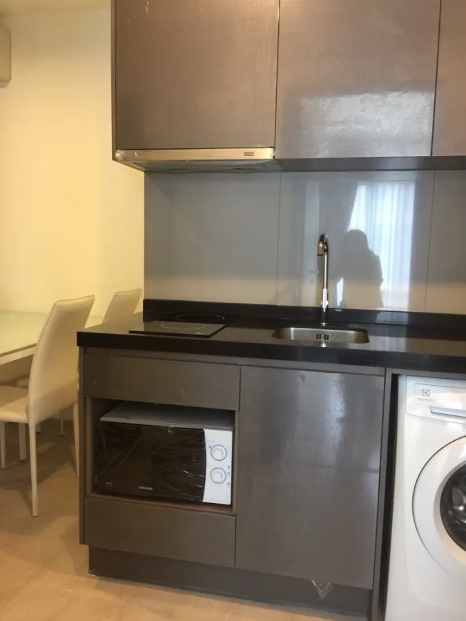 For sale, rent, Rhythm Asoke condo, ready to move in fully furnished Complete electrical appliances