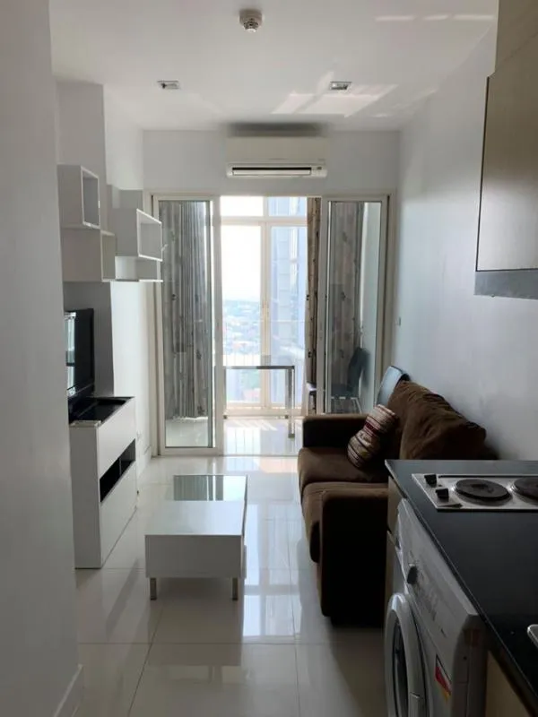 Condo for rent, Ideo Verve Sukhumvit, 22nd floor, fully furnished, ready to move in, next to the train, special price !! Don't miss it !!