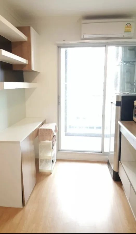 For rent: Lumpini Park Pinklao, a nice room, fully furnished, complete with appliances, affordable price. Reserve now!