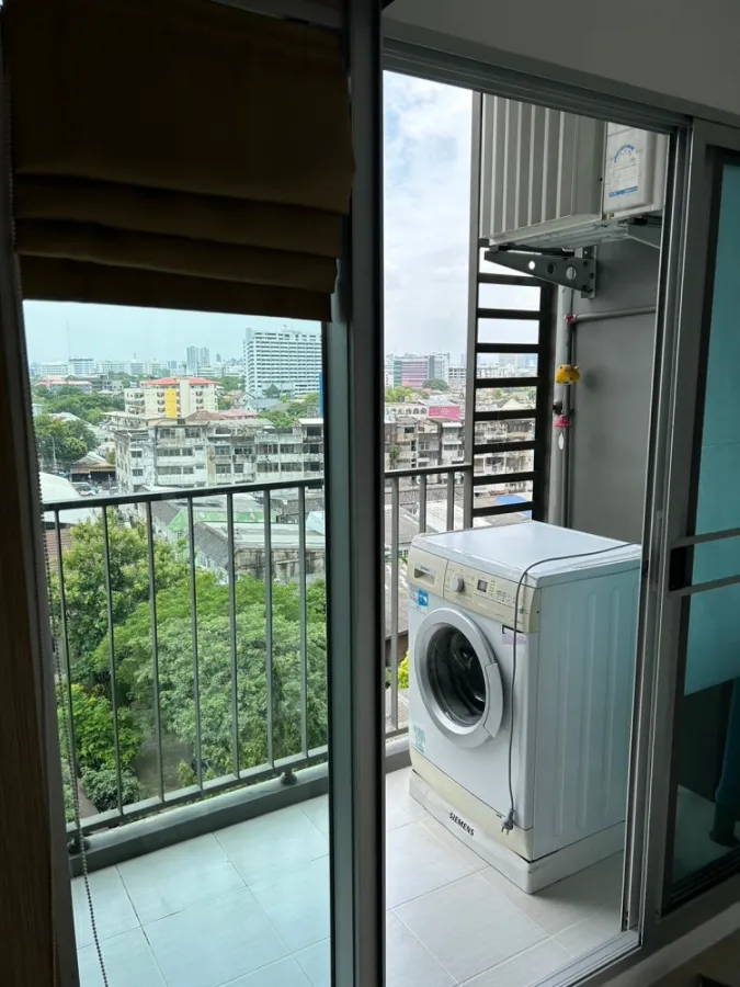ขาย ยูดีไลท์ รัตนาธิเบศร์ ห้องริม พื้นที่ใช้สอยเยอะ ติดวอลเปเปอร์ทั้งห้องอย่างดี แบบนี้ต้องจองเลยจ้า