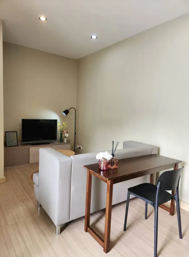 For rent The Parkland Srinakarin ห้องกว้างขวาง พื้นที่ใช้สอยเยอะ จองเลย อย่าพลาดเด็ดขาด