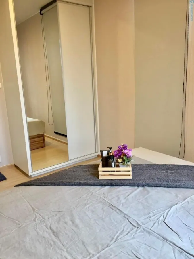 For rent: PLUM CONDO PINKLAO STATION, nice room, fully decorated, ready to drag your bags in, don't miss it.