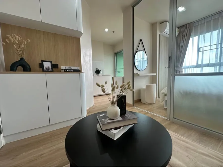 Condo for sale, Lumpini Park Nawamin-Sriburapha. Nice unit, fully furnished. Just bring your belongings and move in!