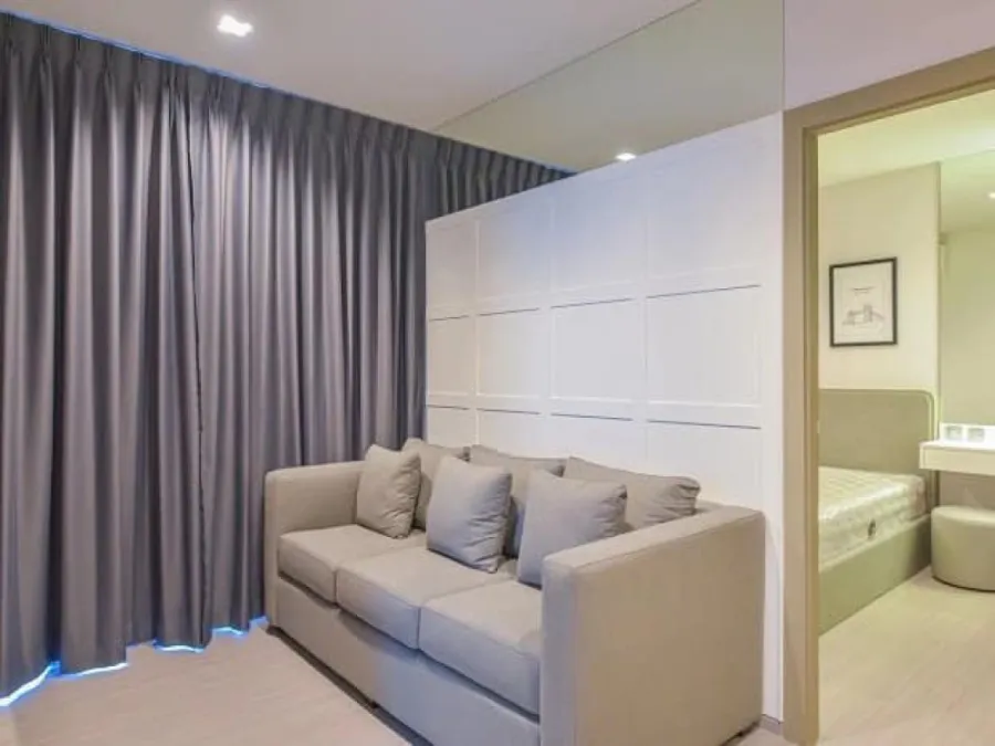 For rent Life Asoke - Rama 9, ready to move in room, high floor, great view, comes with full facilities, book now