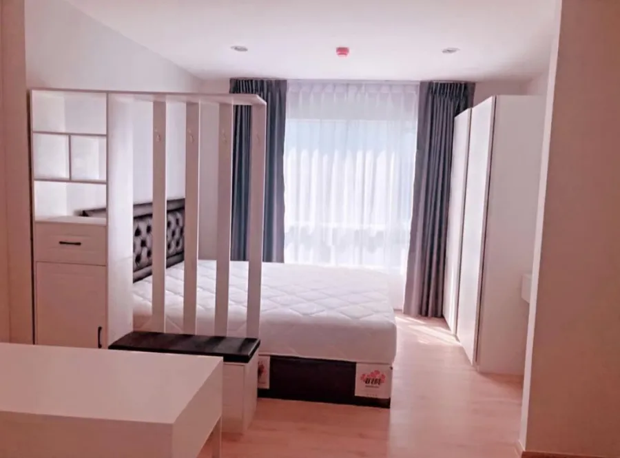 ให้เช่า Rye condo ตลาดพลู เฟอร์นิเจอร์ครบ พร้อมเข้าอยู่ ชุดครัวครบครัน มีเครื่องซักผ้า จับจองกันเลย