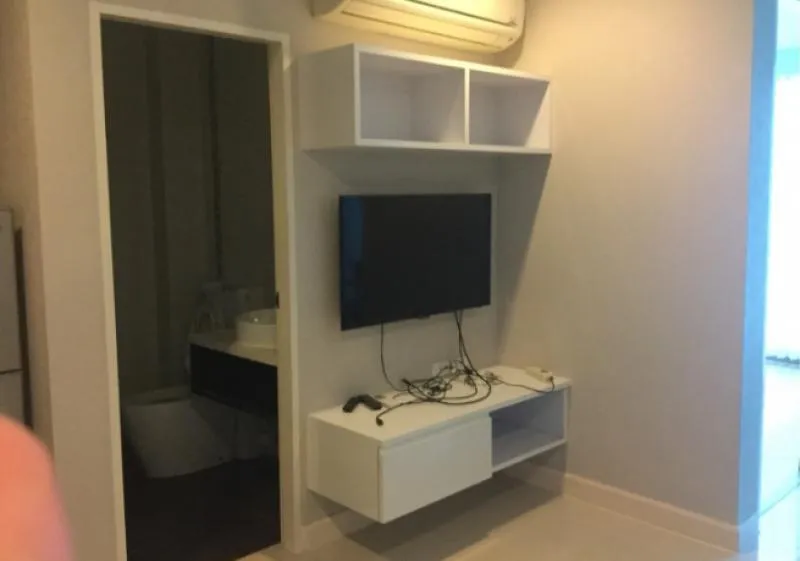 For rent Wish at Samyan, floor, beautiful clear view, has a comfortable sitting corner. Ready for a soft sofa to wait. Don't be slow.