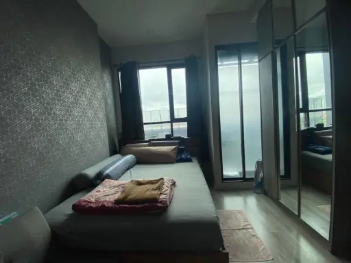 Condo for sale: Knightsbridge Collage Ramkhamhaeng, fully furnished + electrical appliances. Complete amenities. Book now.