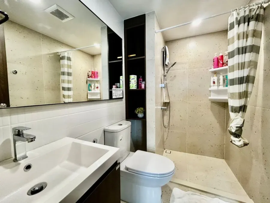 For sale: Nue Cross Khu Khot Station, fully furnished, nice place to live, reserve now, don't miss out!