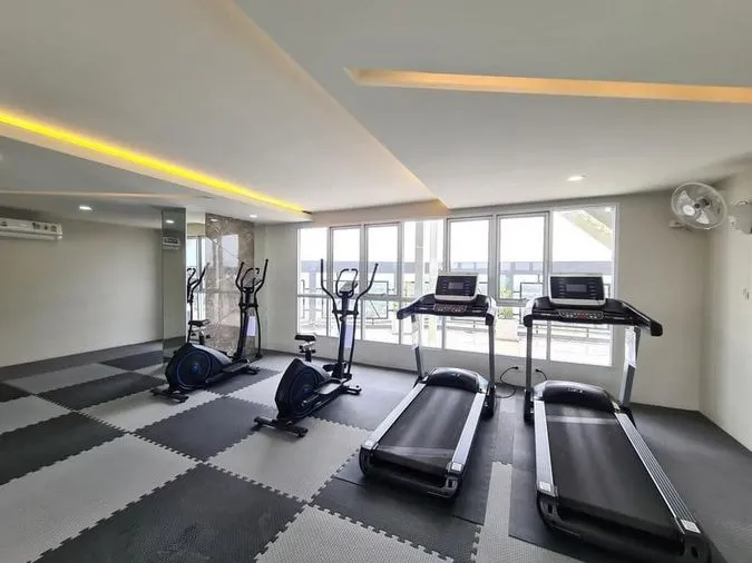 ให้เช่า Assakarn Place Srinakarindra ห้อง STUDIO เฟอร์นิเจอร์ครบ เตียงใหญ่นอนสบายมาก จองด่วนๆ