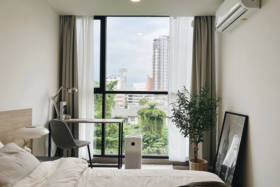 Condo for rent: Flexi Sathorn - Charoen Nakhon. The room is decorated in a minimalist style, shady, so nice to live in. Reserve now.