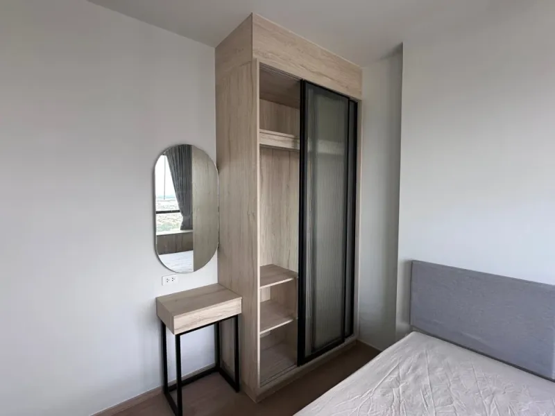 ปล่อยเช่าห้องคอนโด Common TU ห้อง 1 Bedroom ชั้น 27 วิวสวย วิวระเบียงหันไปทางถนนพหลโยธิน เฟอร์นิเจอร์และเครื่องใช้ไฟฟ้าครบ จองเลย