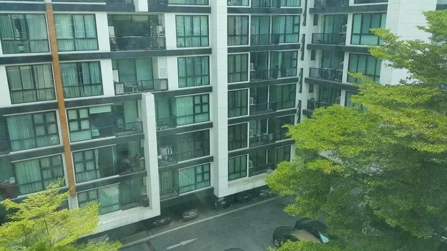 For sale: D 65 Condominium, Duplex room, decorated with built-ins, 2 floors, so nice to live in., you must reserve it quickly.