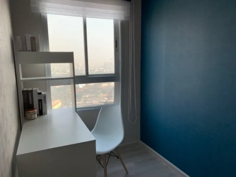 For rent Elio Sathorn-Wutthakat Building A, 29th floor, corner room, beautiful view, good wind, wallpaper in the whole room, hurry up!