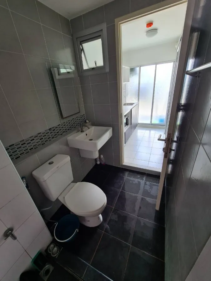 For rent, D Condo Sukhumvit 109, convenient transportation, ready to move in. Don't wait.