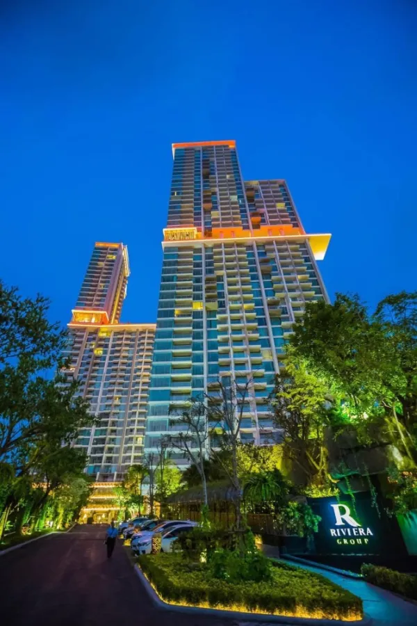 Condo for rent, The Riviera Wongamat Beach (North Pattaya), comfortable bed, sea view, shady, don't miss it.