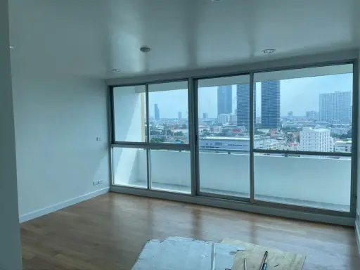 Sathorn Bridge Tower for sale, empty room, 15th floor, wide balcony, very good view, room decorating lovers shouldn't miss it. images