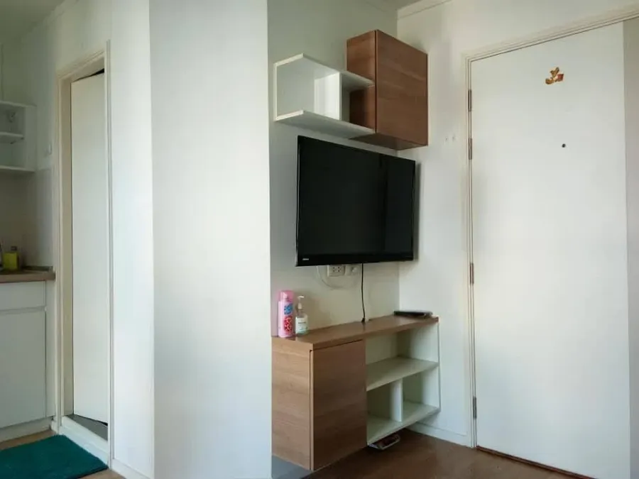 For rent: Lumpini Ville Sukhumvit 77/2, open view, no tall buildings blocking the view. The room has complete electrical appliances, ready to move in.