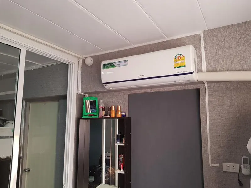 Sell Lumpini Center Happyland Renovate new attached to a room partition with furniture, do not block the view, do not miss.