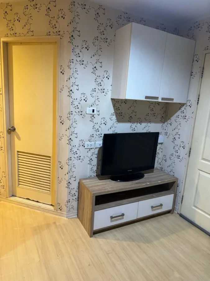 For rent: Lumpini Condo Town Ramintra – Nawamin, 8th floor, fully furnished, very livable. Book now!