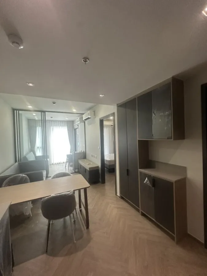 For rent: Chapter Chula Samyan, 1 bedroom, 1 multipurpose room, 1 walk-in closet, spacious living space, don't miss it!
