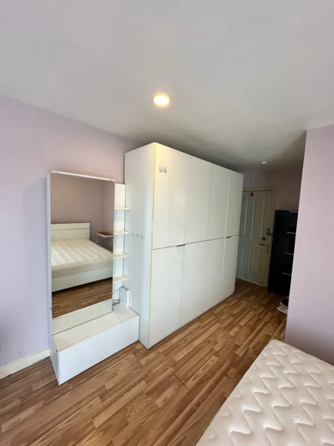 Urgent sale! Regent Home 19 Sukhumvit 93 condo, corner unit, 8th floor, great view, very quiet, no foot traffic. Own it now!
