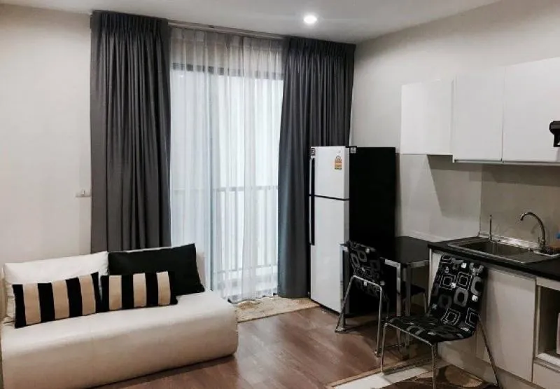 Condo Astro Chaengwattana, corner room, cheap price, high floor, beautiful view Opposite Central Chaengwattana