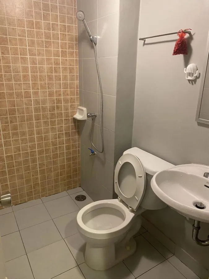 For rent, Lumpini Township, Rangsit, Klong 1, a nice room, plus a good price. If you don't reserve, you will miss it very much. Urgent.