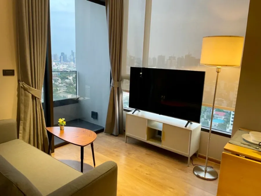 Selling The FINE Bangkok Thonglor-Ekamai, 26th floor, corner unit, fully furnished. Book now!