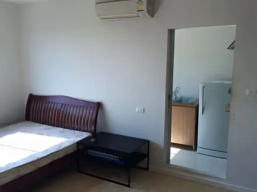 For rent: Dcondo Charan-Bangkhunnon, a nice room with full amenities. Just bring your bags and move in!