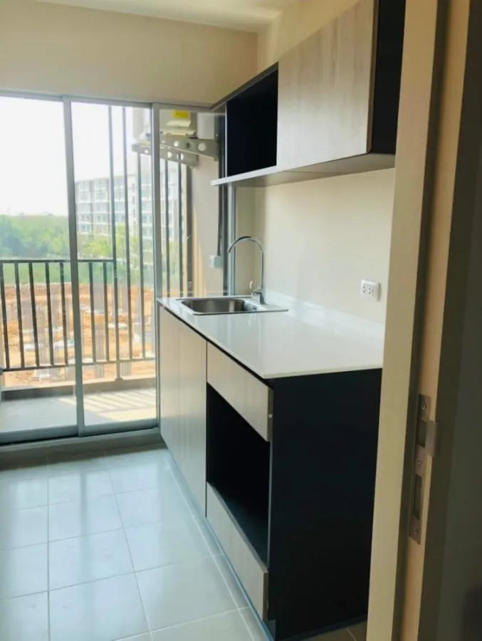For rent, D Condo Campus Dome, Rangsit, Phase 3, 5th floor, garden view, fully furnished, can move in immediately, hurry up and book now.