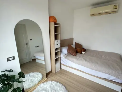 Rich Park @ Bang Son for sale. The room is decorated very minimalist, very livable, good furniture. Just come and move in.