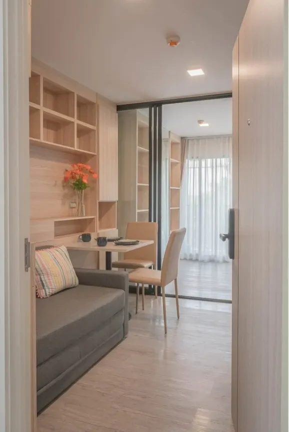 For rent: Atmoz Tropicana Bangna, large 33 sq m room, Building A, 3rd floor, garden view, very close to nature, corner unit. Move in quickly!