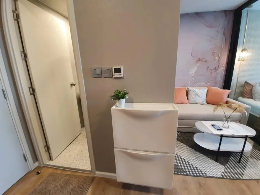 For rent: Kave TU, stunningly decorated room with high-quality built-in furniture. You'll regret missing out!
