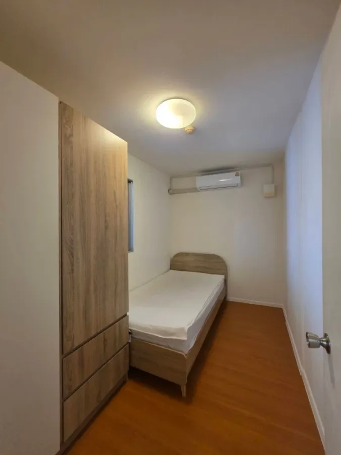 For rent: Lumpini Township Rangsit Klong 1, 2nd floor, fully furnished, ready to move in. Book now!